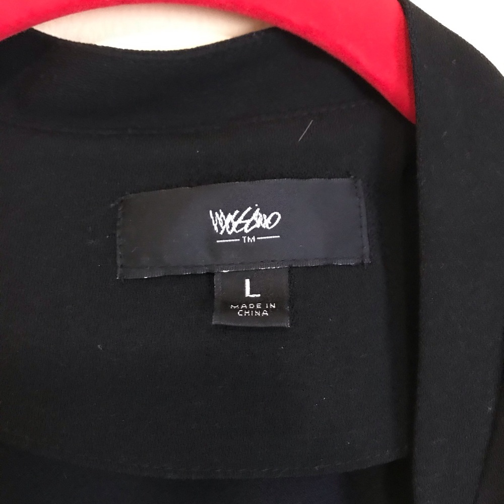 Vest - Picture 2 of 2